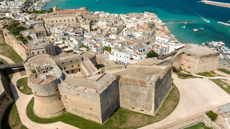 Discounted admission to the Aragonese Castle